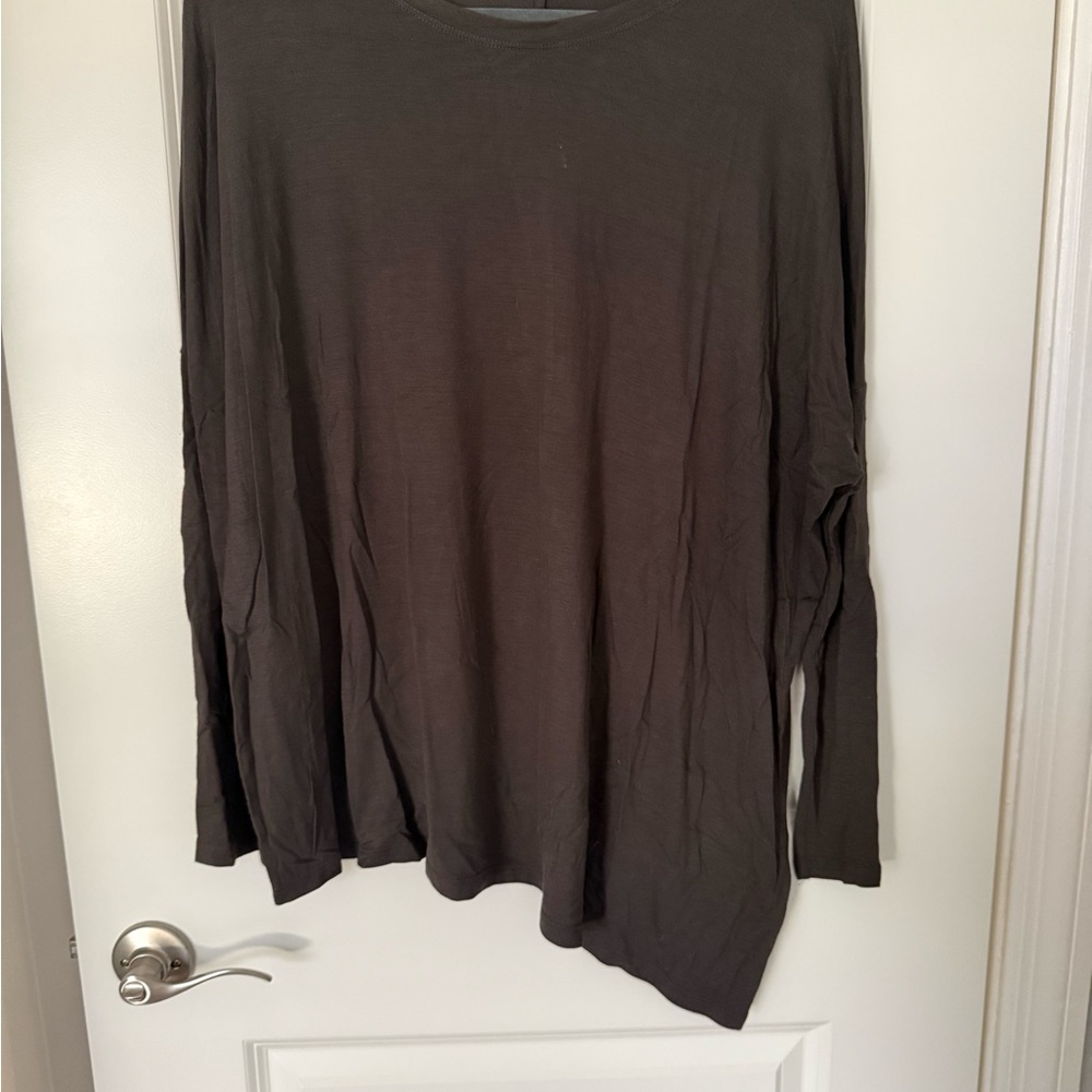 Athleta Dark green assymetrical Long Sleeve Top